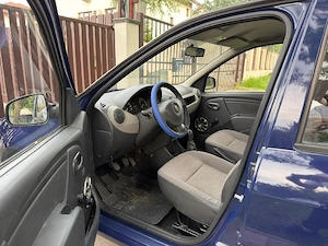Dacia Logan - imagine 2