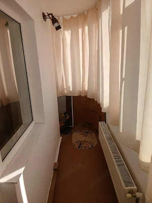 Inchiriez apartament