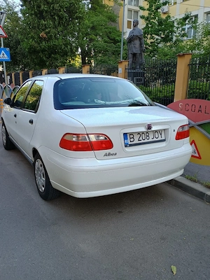 Fiat Albea 1.4 2008 89000 km - imagine 8