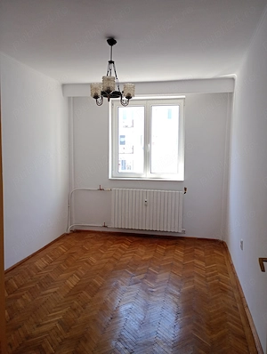 Tomis Mall, ultracentral Constanta, de vanzare apartament decomandat- persoana fizica - imagine 8
