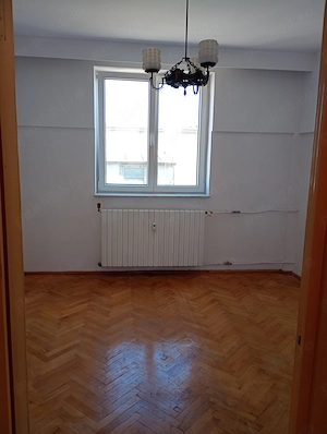 Tomis Mall, ultracentral Constanta, de vanzare apartament decomandat- persoana fizica - imagine 10