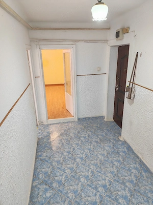 Apartament 2 camere decomandate zona centrala - imagine 6