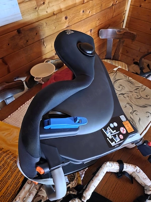 Vând scaun de mașină Britax Römer  - imagine 2