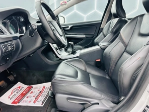 VOLVO V60 2016 2.0D E6 Garantie 12 Luni Rate Avans 0 Doar Cu Buletinul - imagine 13