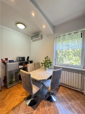 MEDICINA - 2 CAMERE - ETAJUL 2 - CENTRALA PROPRIE - RENOVAT COMPLET - BOXA IN CF - RULOURI ELECTRICE - imagine 6