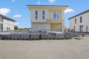 Casă finalizata model Andromeda de vanzare zona 6 Vanatori