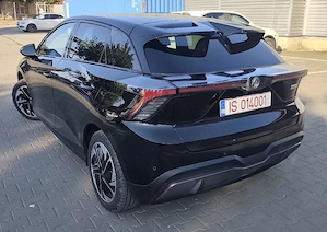 MG MG4 Luxury 2023 64kwh pompa de caldura garantie 2030 - imagine 4