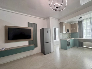 Apartament 2 camere pe faleză în Mamaia Nord - imagine 2