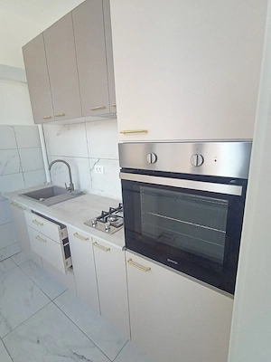 Central, prima inchiriere, mobilat la cerere, pet friendly - imagine 17