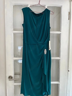 Rochie verde, mărime M  stare impecabilă