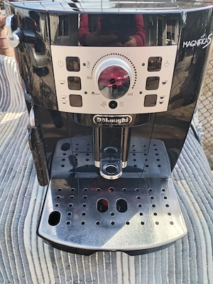 Aparat Cafea boabe DeLonghi  