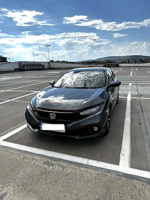 Honda Civic X 1.5 MT 182cp