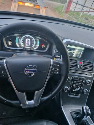 vand volvo xc60 - imagine 3