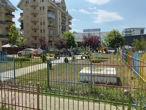 Apartament cu curte proprie si loc de parcare - imagine 2