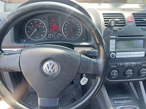 Golf 5benzina 1.4 2007 213000 km Înmatriculat  - imagine 2