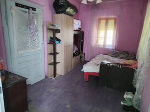 De vanzare schimb casa cu Teren intravilan 