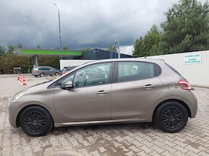 Peugeot 208 1.4 Diesel  - imagine 4