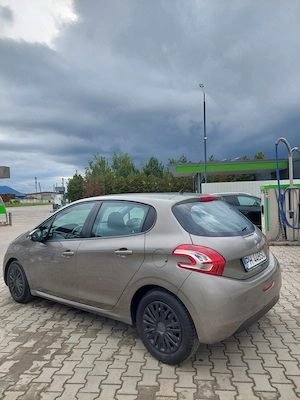 Peugeot 208 1.4 Diesel  - imagine 6