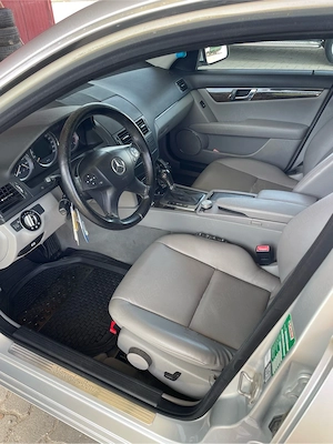 Mercedes-Benz C 220  - imagine 7