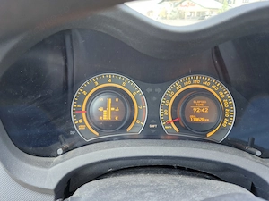 Toyota Auris, 1.4l benzină  - imagine 2