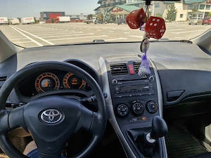 Toyota Auris, 1.4l benzină 