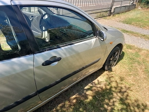 Ford focus 2002 este înmatriculat în România - imagine 10