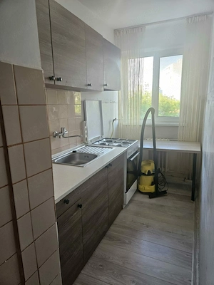 inchiriez apartament 2 camere calea sagului. 