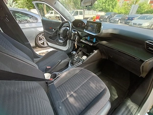 Peugeot 2008 1.5 Diesel 2020 - imagine 8