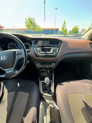 Vand autoturism Hyundai I20 - imagine 2