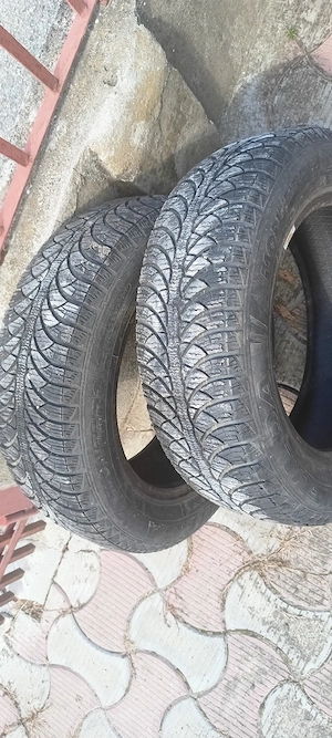2  cauciucuri  185  65 15 
