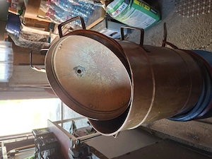 Vind cazan de tuica de doua găleți jumate din cupru cu răcitor de inox  pret discutabil  - imagine 5