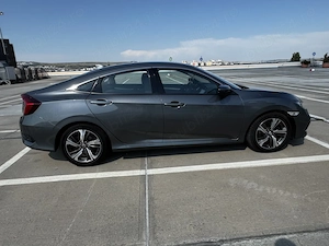 Honda Civic X 1.5 MT 182cp - imagine 4