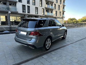 Vând Mercedes g l e an 2016 