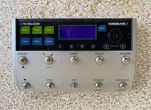 procesor efecte voce   chitara tc electronic VoiceLive 3