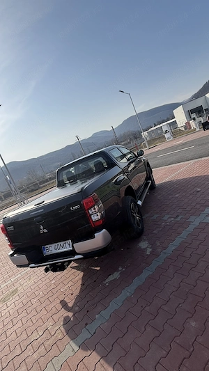 Mitsubishi L200, motor 2,3 diesel din 2021, cu doar 58 mii km  - imagine 9