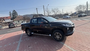 Mitsubishi L200, motor 2,3 diesel din 2021, cu doar 58 mii km  - imagine 8