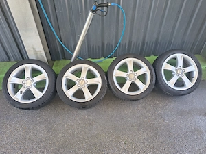Jante Aliaj Seat Skoda Volkswagen Audi pe 16 inci anvelope vara 205/45/16 83W