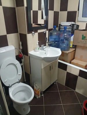 închiriez apartament 2 camere  - imagine 5