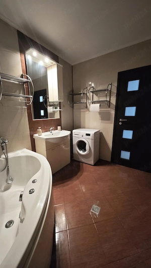 Proprietar, ofer spre inchiriere apartament cu 2 camere si terasa tip rooftop  - imagine 6