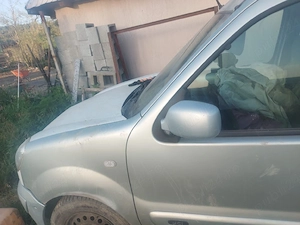 Dezmembrez renault cango 2006