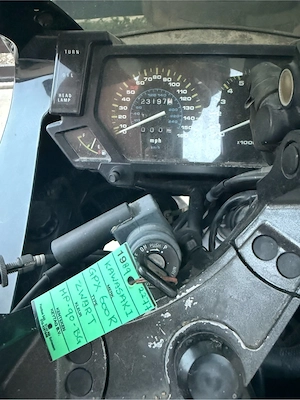 Vand sau schimb Kawasaki GPX600 - imagine 2