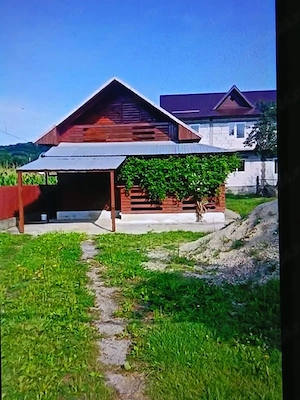 Vând casa intravilan  - imagine 2