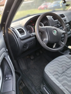 Skoda fabia 1.2 benzina an fab 2009 e 4 - imagine 3