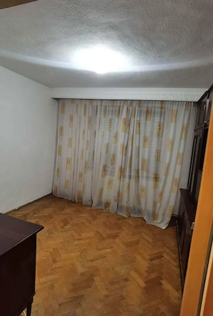 Vând apartament cu 3 camere în Unirii - Reghin - 64m pătrați utili - imagine 5