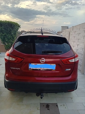 Nissan Qashqai 1,5 diesel Tekna manuală 6+1  - imagine 3