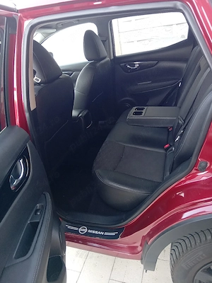Nissan Qashqai 1,5 diesel Tekna manuală 6+1  - imagine 6