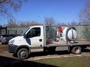 Șofer-salubrizator toalete ecologice pe vidanjă de 3.5 tone
