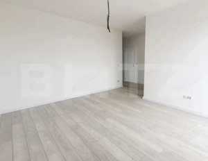 SUPER PRET! Apartament cu 3 camere + balcon,  ETAJ 1, loc de parcare, TVA INCLUS - imagine 2
