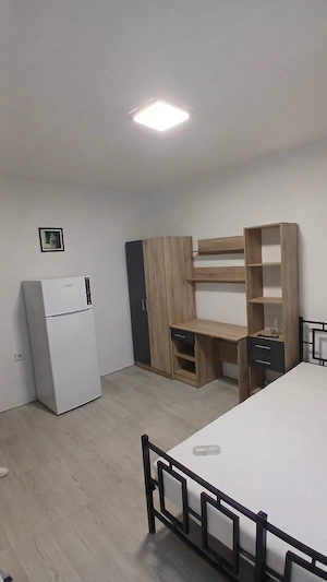 garsoniera de inchiriat (apartament cu o camera)