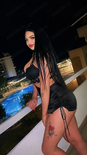 lore Transexuala SILICONATA Botoxata ! Calitate babe 